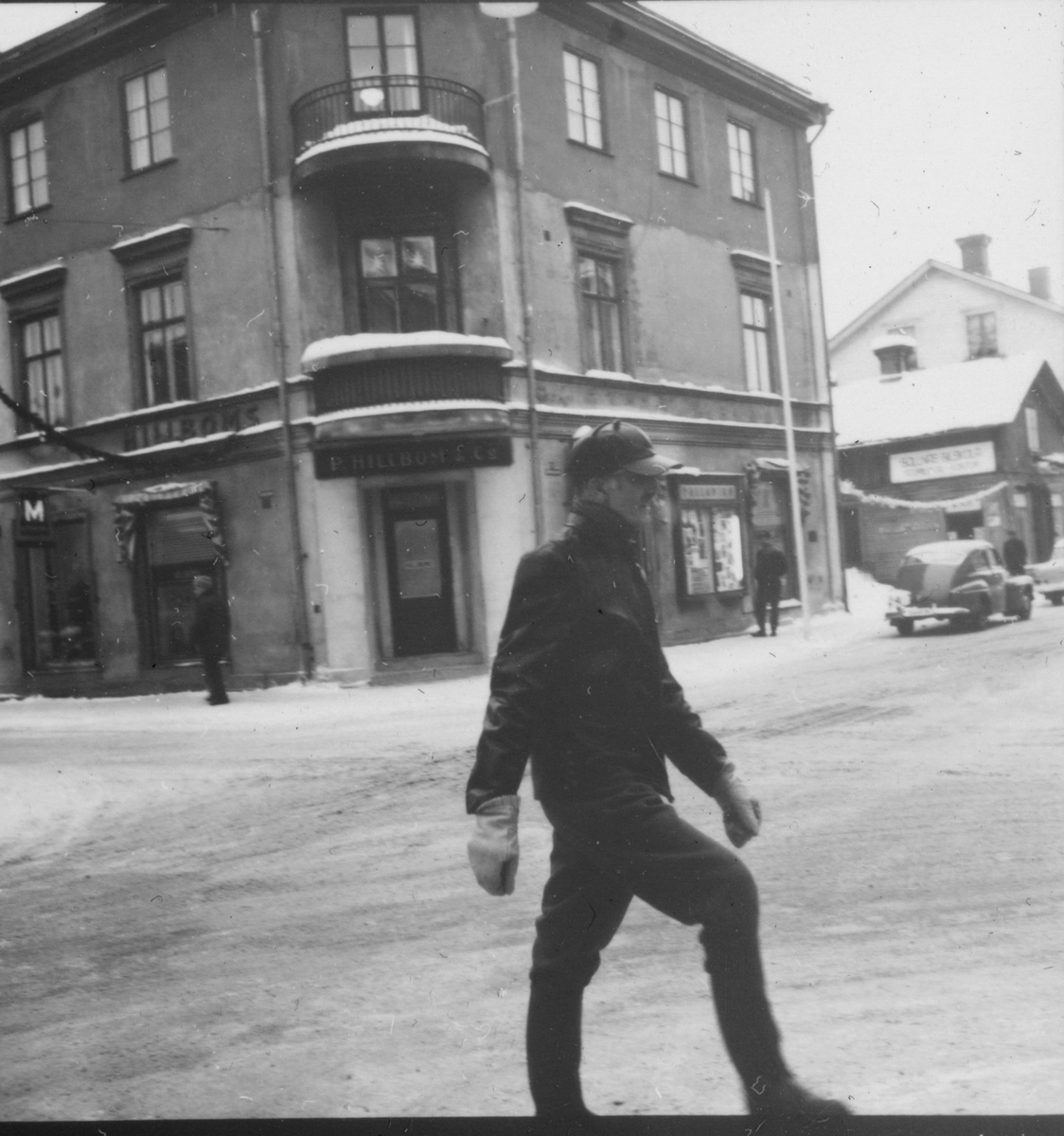 På stan gatubilder från Bollnäs.
7/1-1966