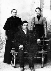 Portrett av Jenny Tobiassen, Dankert Olsen og Lina Olsen