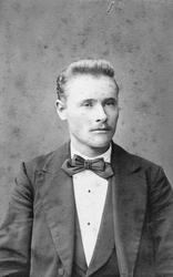 Portrett av ukjent mann, visittkort, ca. 1870- 1880.