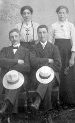 Portrett av Marie Sletten, Sigrun Torgersen f 1899, Konrad T