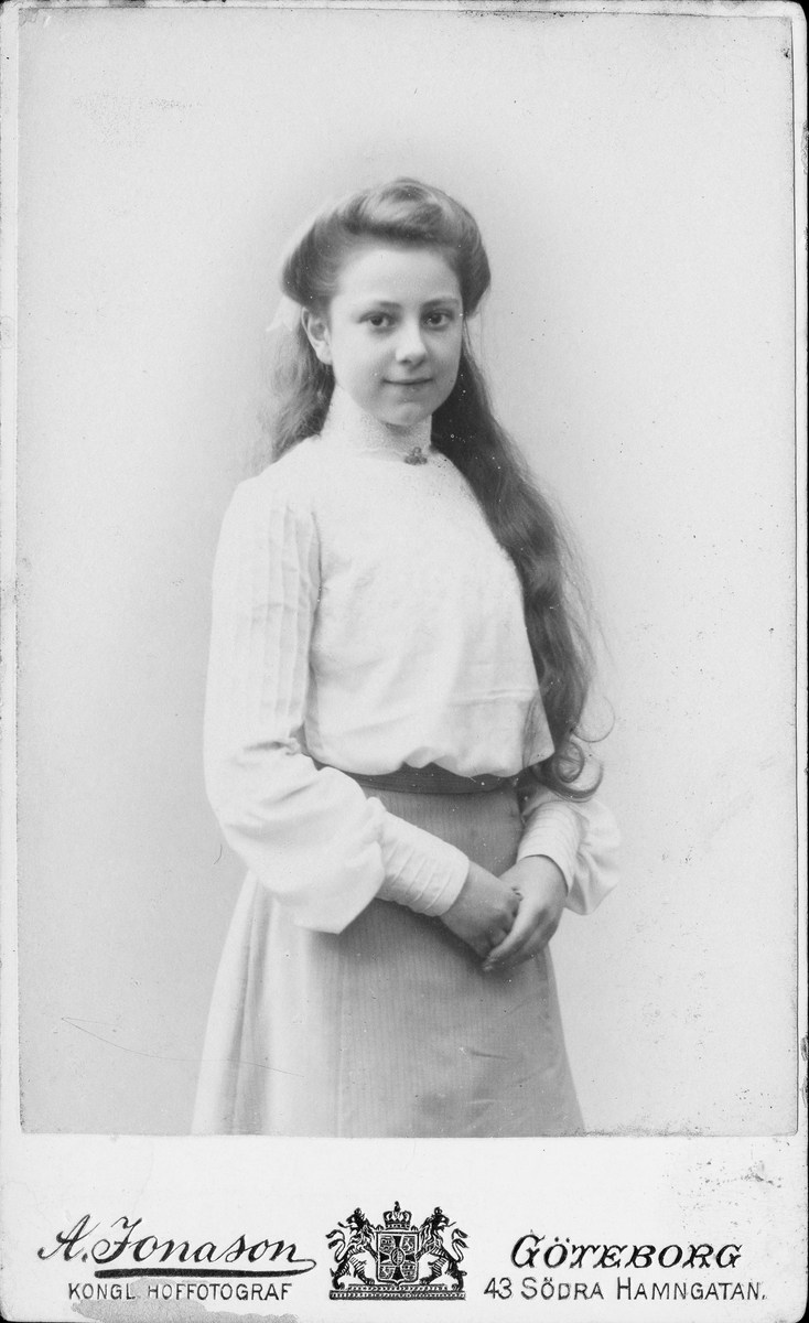 Porträtt av Josefina Bauer, dotter till Caspar och Theresia.