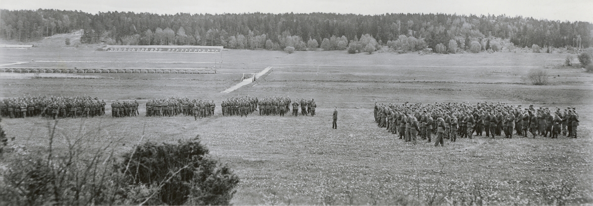 Uppställning med I. bataljon vid Södermanlands regemente I 10.