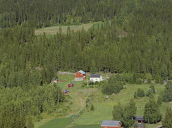 Øyer, Nord-Tretten Småbruk Granom (Granum) Rød driftsbygning