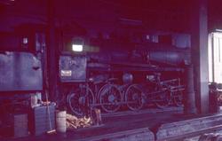 Damplokomotiv type 26c nr. 435 i lokomotivstallen på Kongsbe