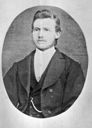 Portrett av ung mann. Esten Ryen Haugen