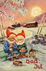 Julekort. Ikke brukt. To nisser sitter på en kjelke ved port