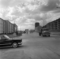 Trondhjemsveien. Trafikk. Trafikklys ved Veitvet. August 196