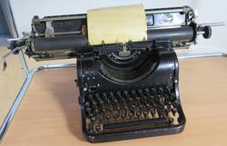 Skrivemaskin