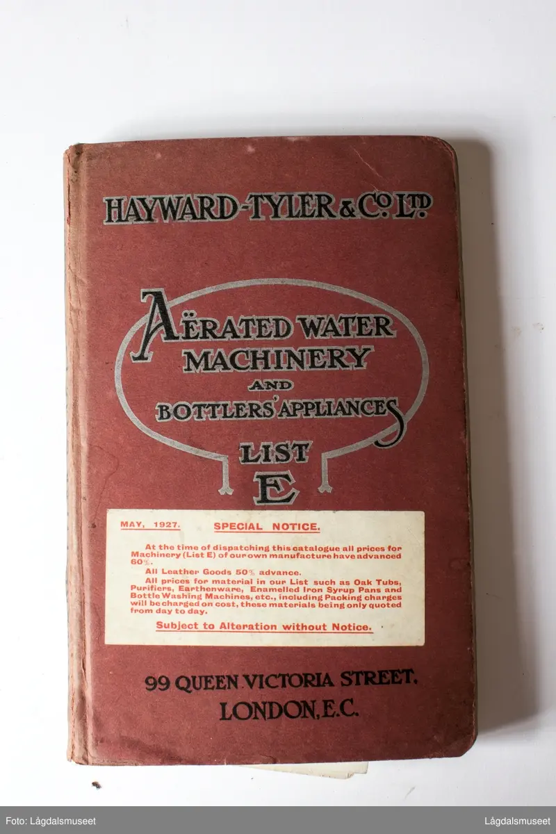 "Aërated water machinery and bottlers appliance list E"
Brukermanual til korkemaskinen.