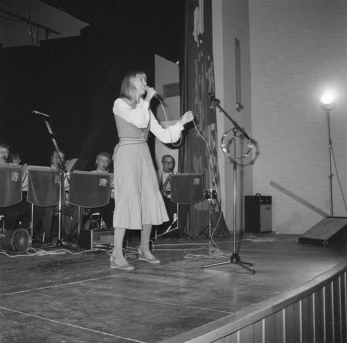 Titti Sjöblom sjunger i Tierp, Uppland 1979