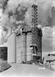 Tilbygg på kornsilo i Buvika