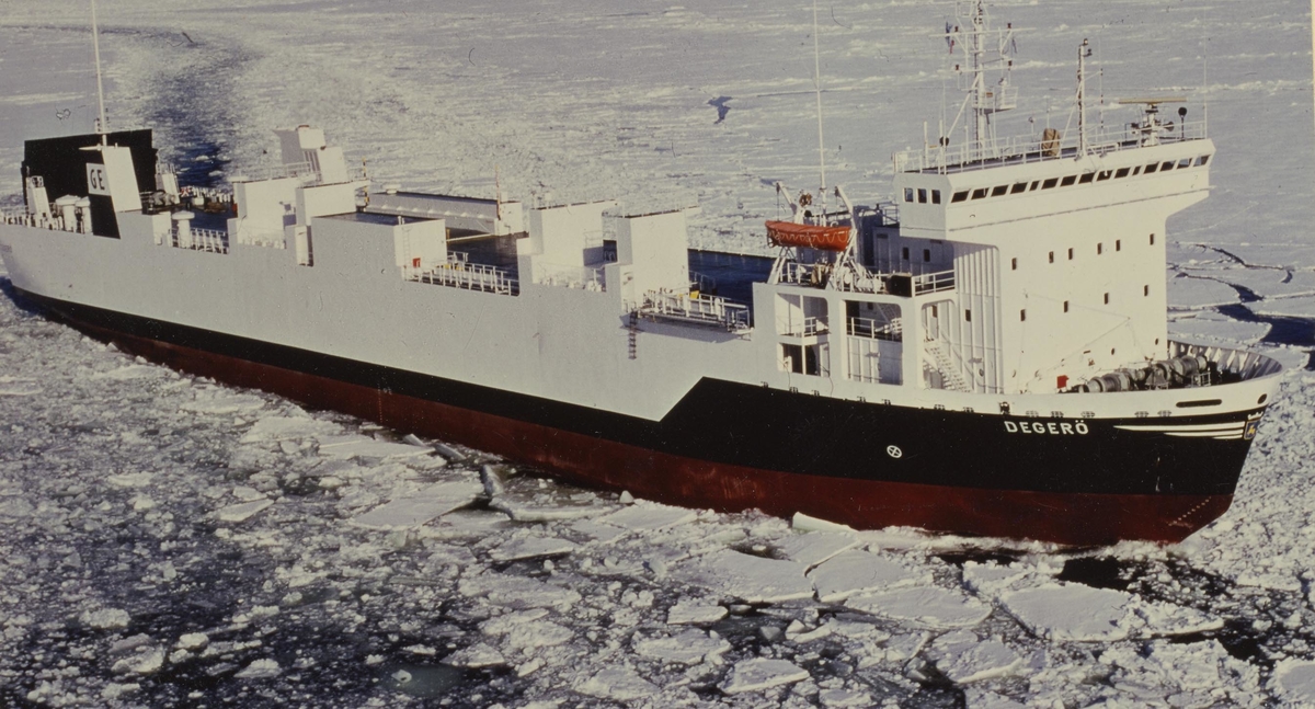ms Degerö Sto ro ägdes av rederi Ab Gustaf Erikson 1985 - 1990).