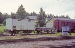 Godsvogner på Vikersund stasjon, fremst G3 nr. 101 fra Rjuka