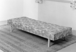 Rammemadrass med føter.