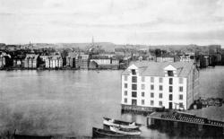 Brygga i Hønebukta på Innlandet: Orset, seinere Gundersen, b