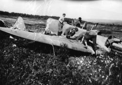 Nedskutt russisk jagerfly, uskadeliggjøring av bombelast og 