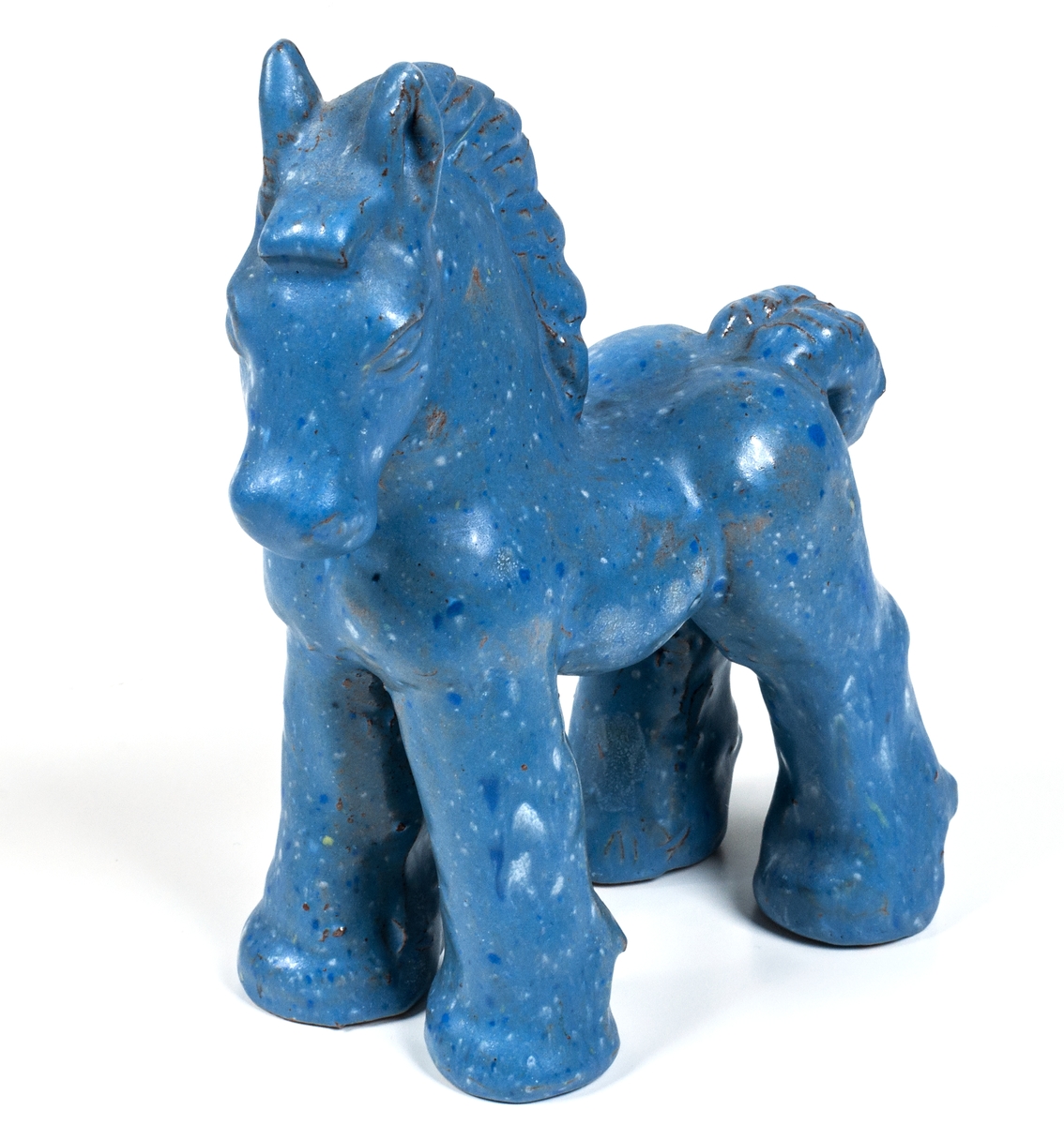 Figurin, häst med blå glasyr, formgiven och modellerad av Märta Willborg 1935 i egen regi.