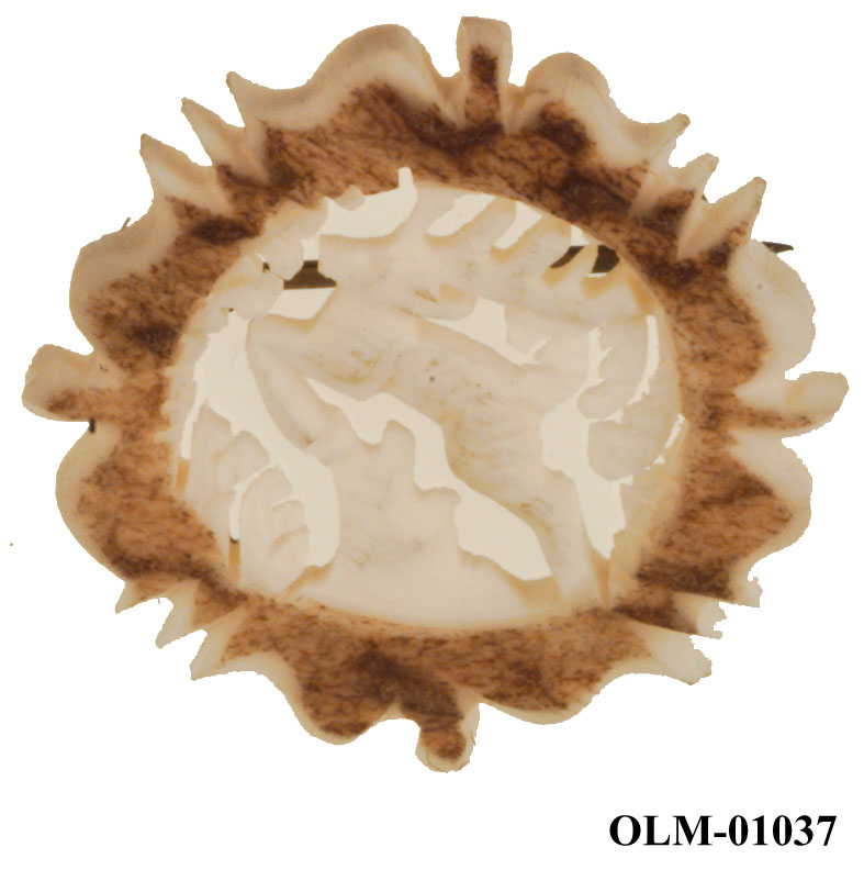 Inneholder 101 merker, pins og  medaljer.
Guttorm Berge tok tilbake samlingen 21.mai 1996.-notert i aksesjonsboken.