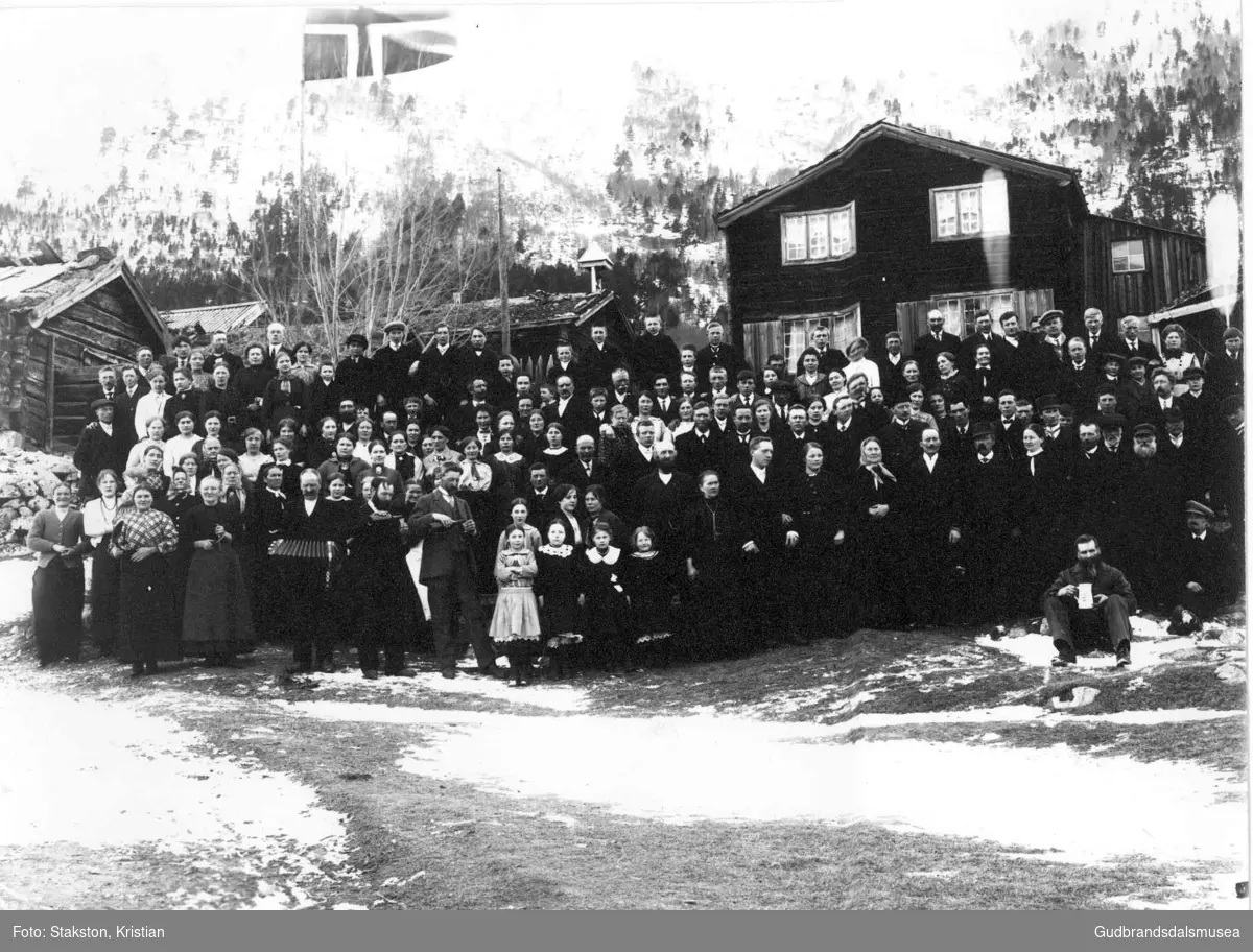 Bryllaupet til Rikkar Skjelkvåle (f. 1890) og Ragnhild Skjelkvåle (f. Vang, 1895-1920)