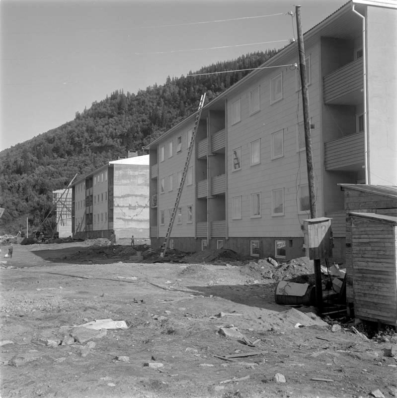 Boligbygging i Mosjøen, Skjervengan og bygging på Jernbanekaia 1962.