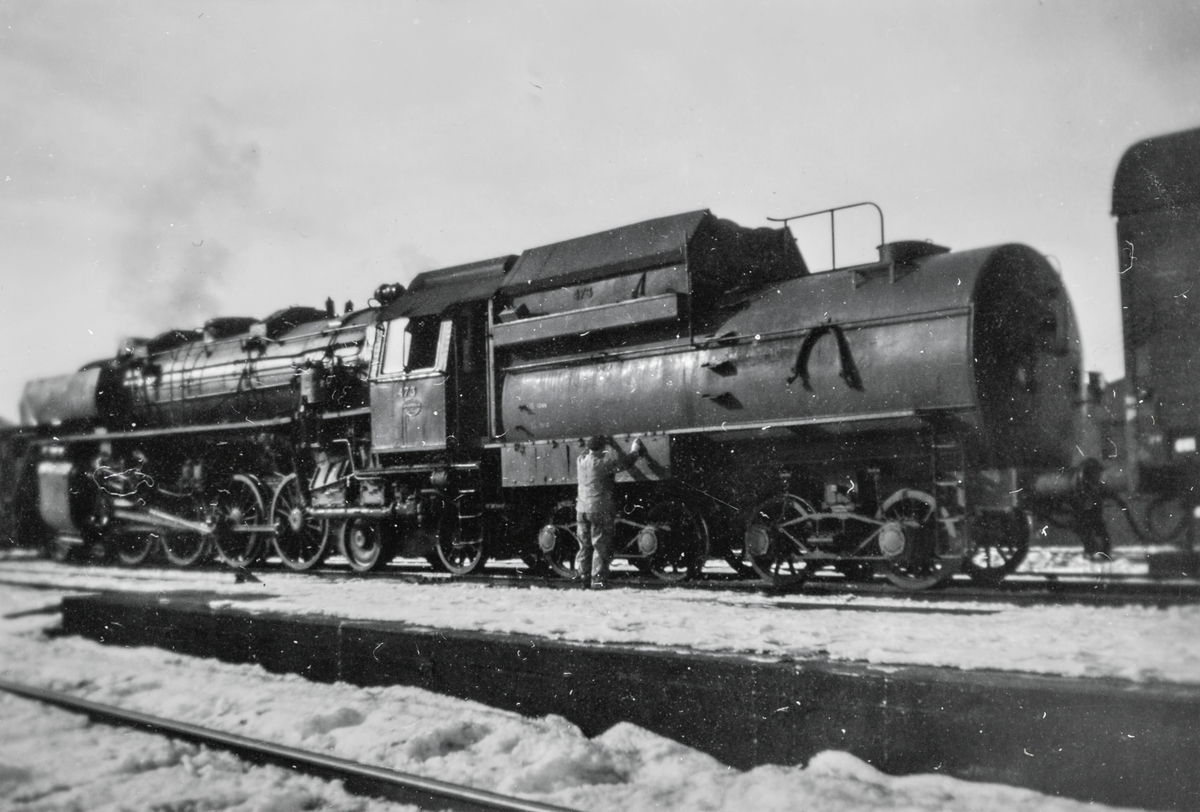 Damplokomotiv type 49c nr. 473 (Dovregubben) på Trondheim stasjon.