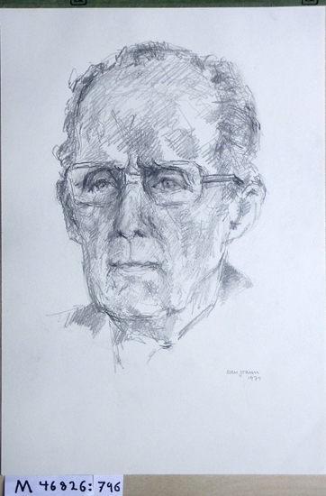 Kolteckning.
Porträtt, äldre man med glasögon.
En face/halvprofil.
Signerad 1974.

Inskrivet i huvudbok 1985.
Montering/Ram: Ej inramad