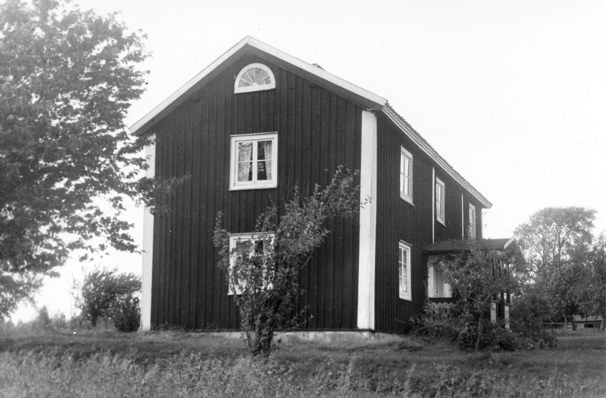 En mangårdsbyggnad i Hemmershult i Fryele socken.