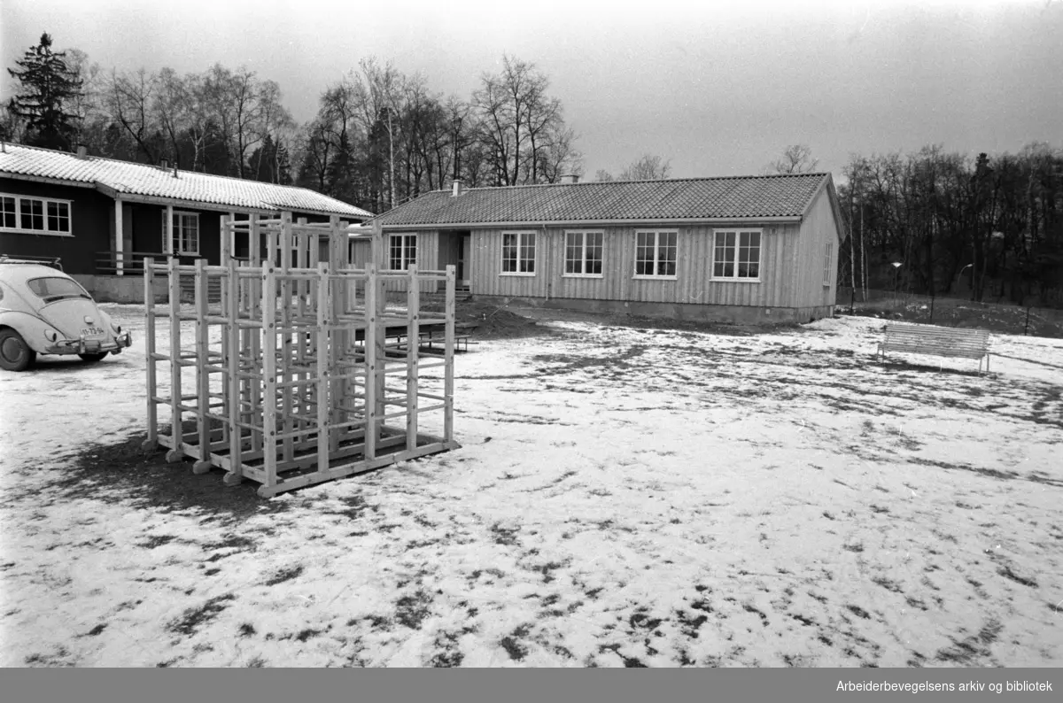 Blokkajordet. Husmødrenes barnehage. November 1969