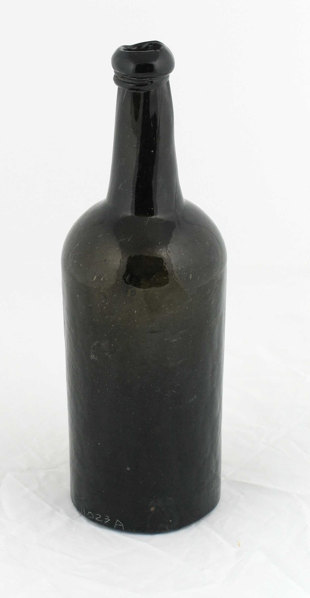 Flaska er preget på undersiden