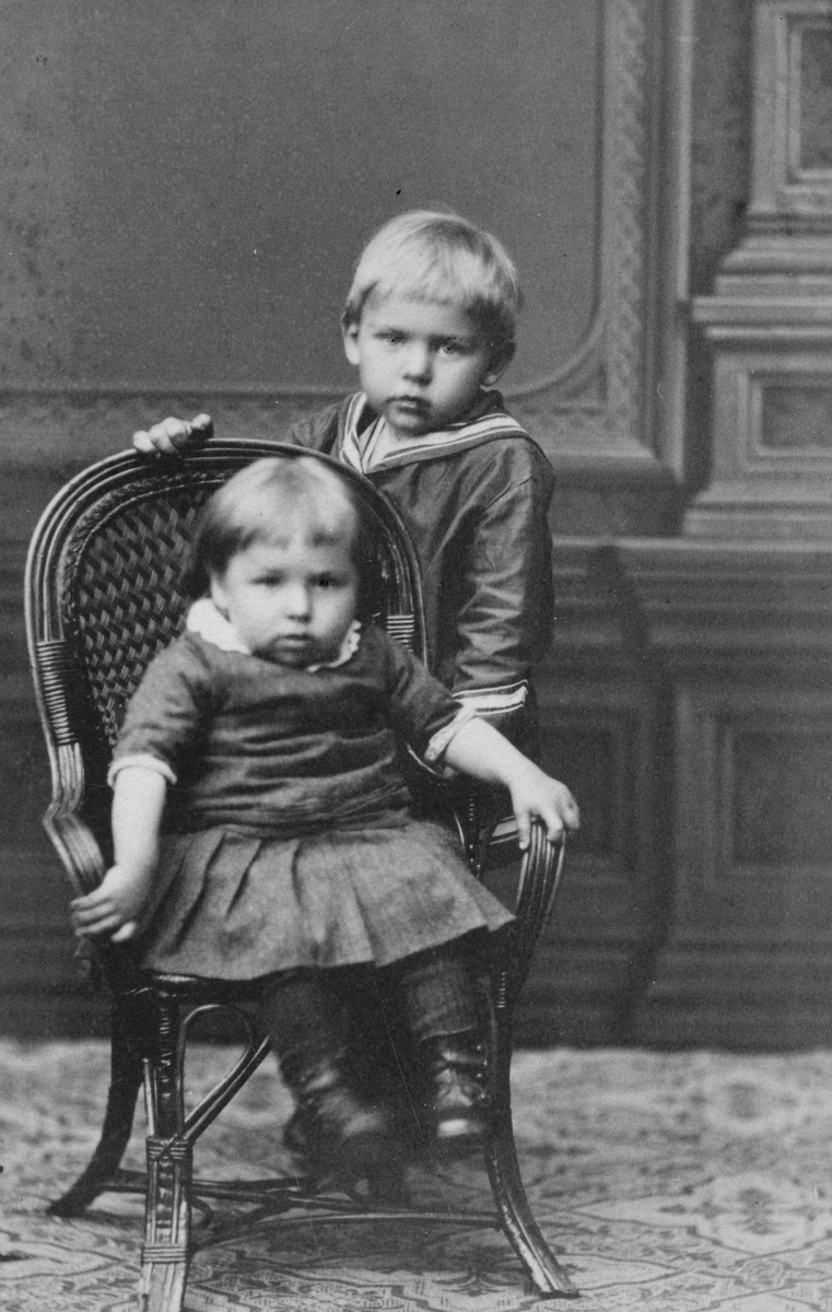 Barnen Sven och Elsa Johansson.