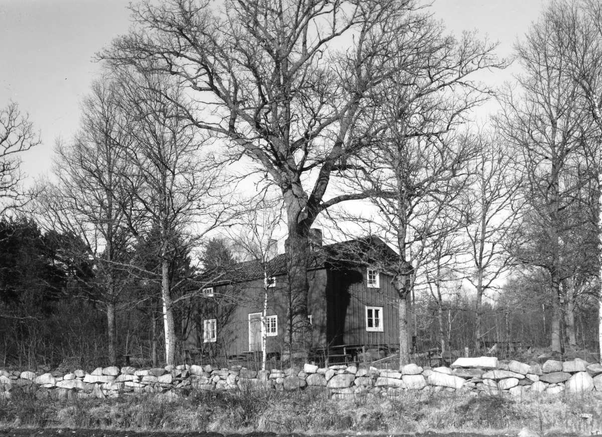 Hembygdsgården i Voxtorp, Värnamo. Bondgården sedd från sydväst.