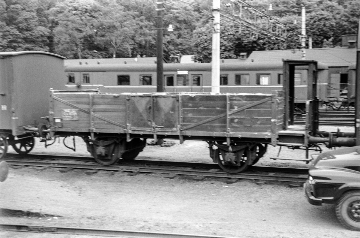 Godsvogn type Lf4 nr. 11399 på Bergen stasjon.