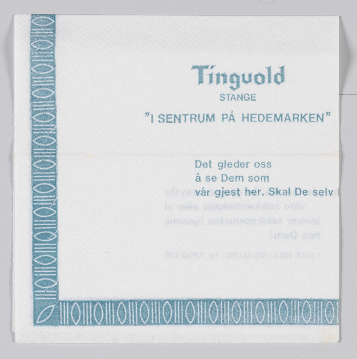 En mønsterbord langs kanten og en reklame for Tingvold restaurant Stange på Hedmarken.