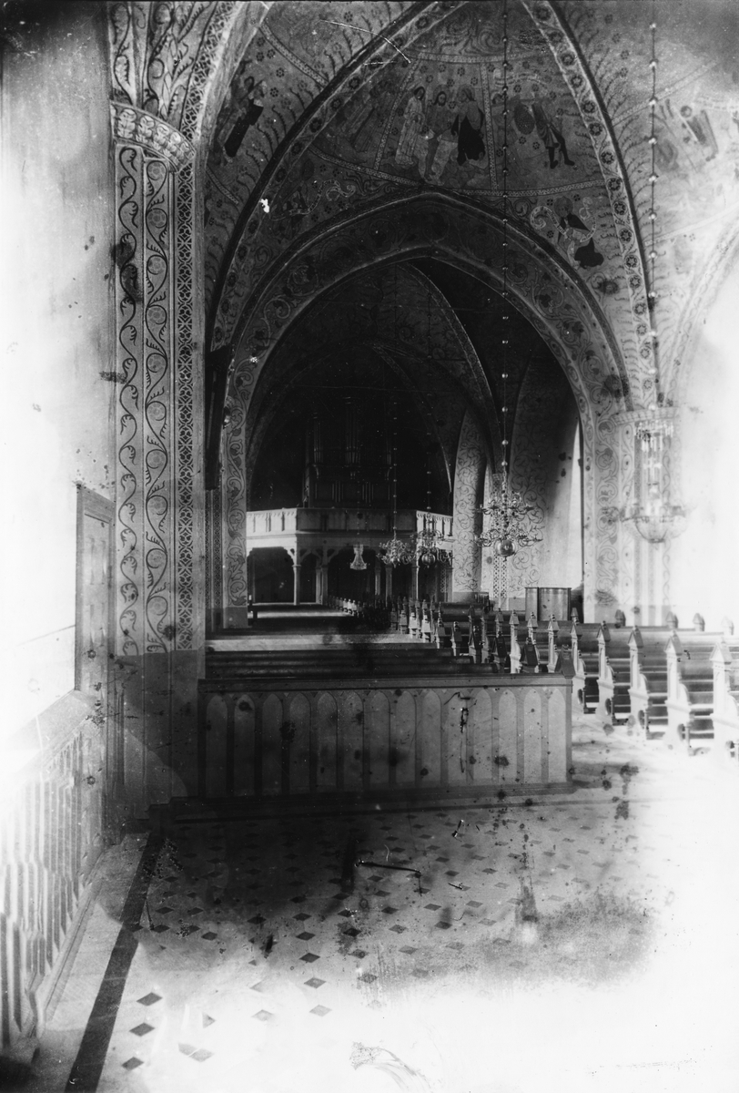 Vy mot orgelläktaren, Danmarks kyrka, Uppland 1901