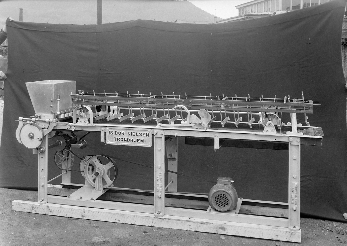 Maskin fra Isidor Nielsen mekaniske verksted A/S