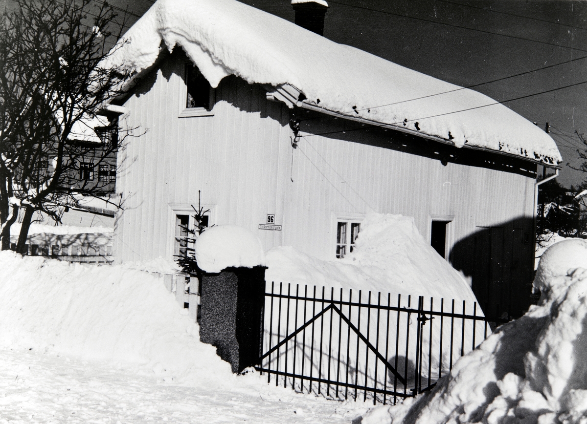 Storhamargata 98, Hamar. 1940-årene.