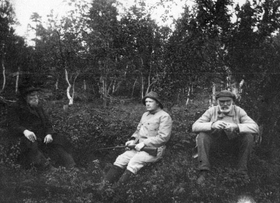 J. B. Bull, Hjalmar Bull og Reodor i Lombnæsbuviken. 