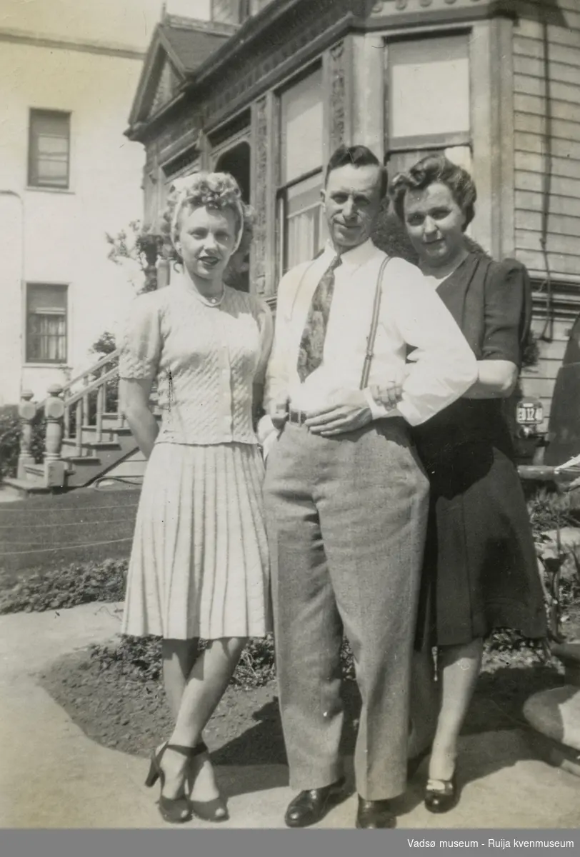 Antatt Margery, Trygve og Elina i California ca 1940-50.