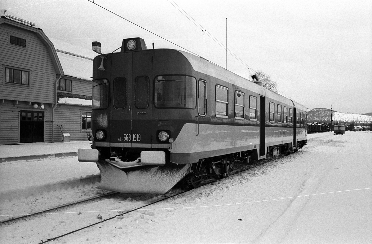 FS ALn 668 1919 Italiensk motorvagn. Provar på Inlandsbanan. Östersund- Sveg.