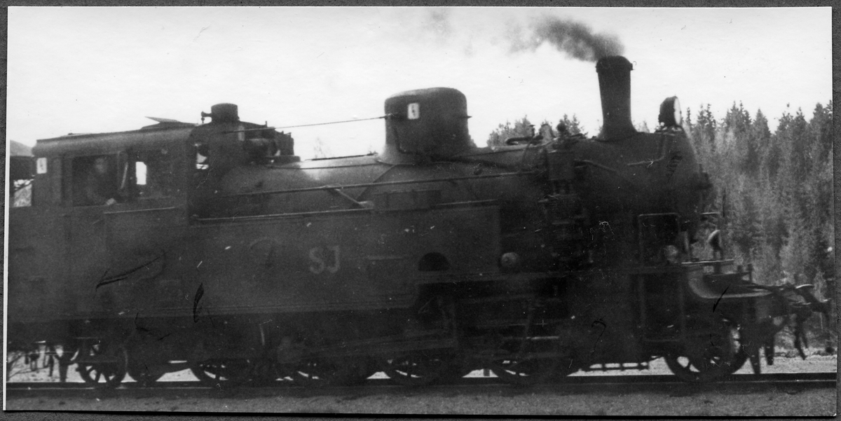 Ånglok, Statens Järnvägar, SJ lok N4p. Det är före detta Norra Östergötlands Järnvägar, NÖJl ok 17, tillverkat av Motala Verkstad 1920 för spårvidd 891 mm.