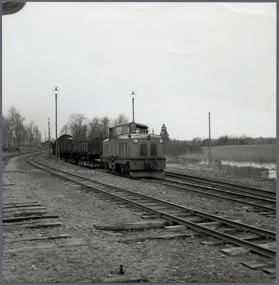 Godståg med Diesellok, Statens Järnvägar, SJ T2p 3525 eller 3526.