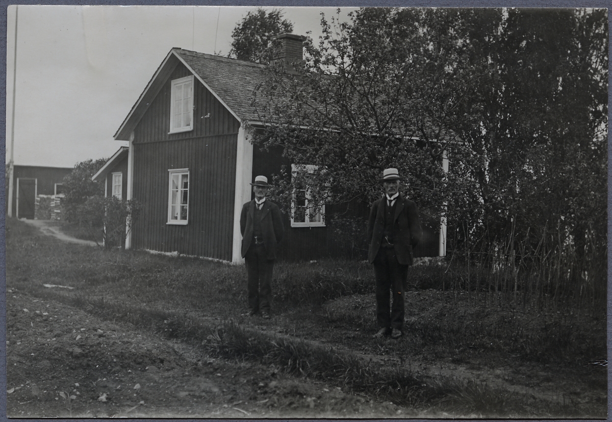 Bröderna Johan och Emanuel Jonasson, Banarbetare i Edane.