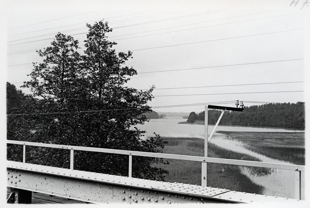 Bro vid Stråken på linjen mellan Margreteholm och Mullsjö.