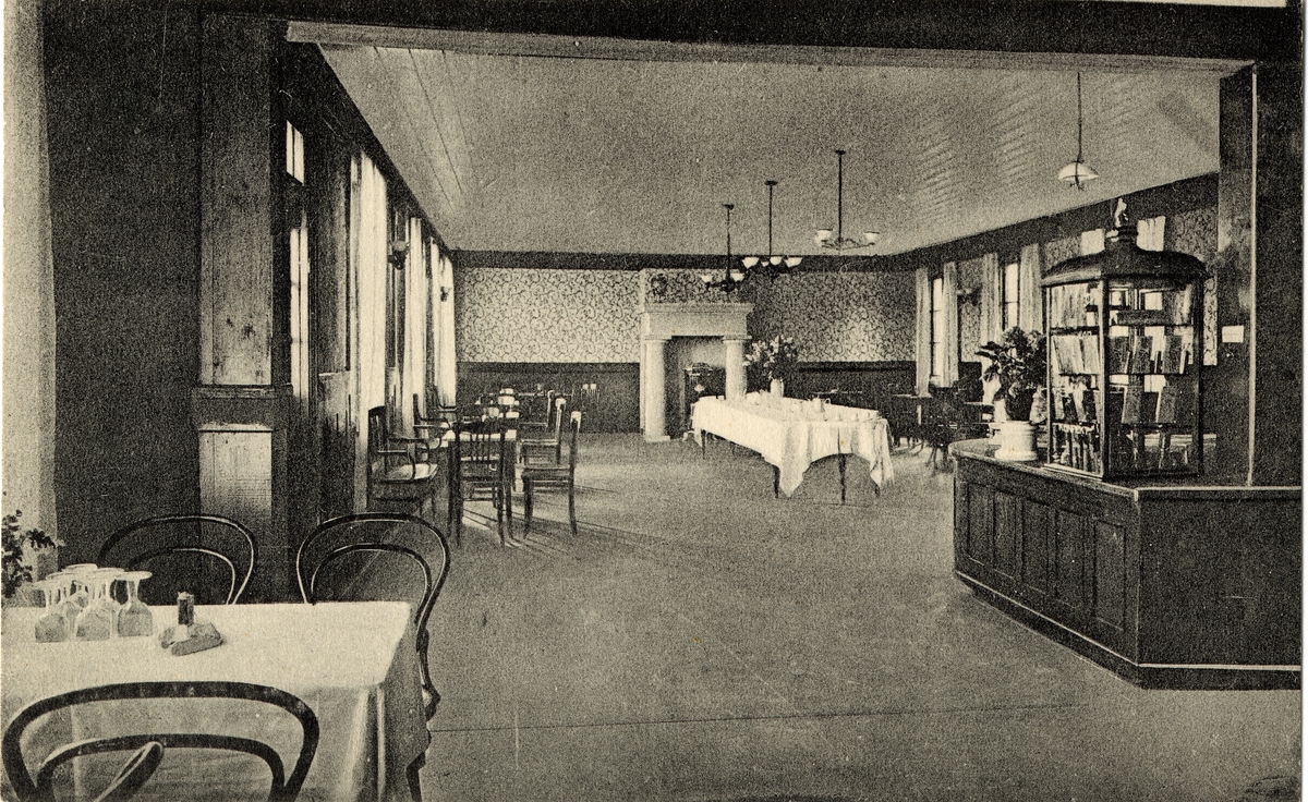 Tillberga station 1907-1926. Interiör från järnvägsrestauranten.