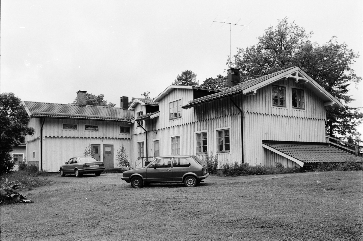 Gårdsinteriör, Dannemora, Uppland augusti 1991