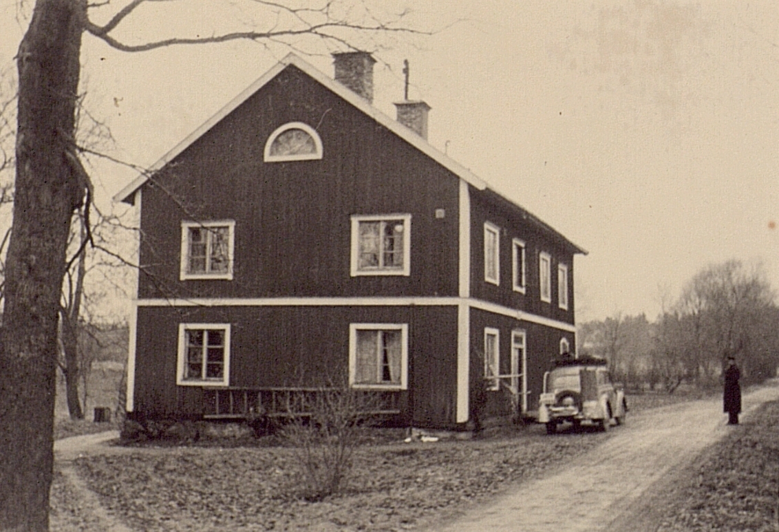 Säbyholms Telefonstation. År 1944. Exteriör.