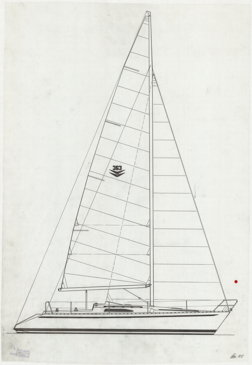 Segelbåt, Compis 363
Segelritning
Längd (meter): 11,07
Bredd (meter): 3,2
Djupgående (meter): 1,78