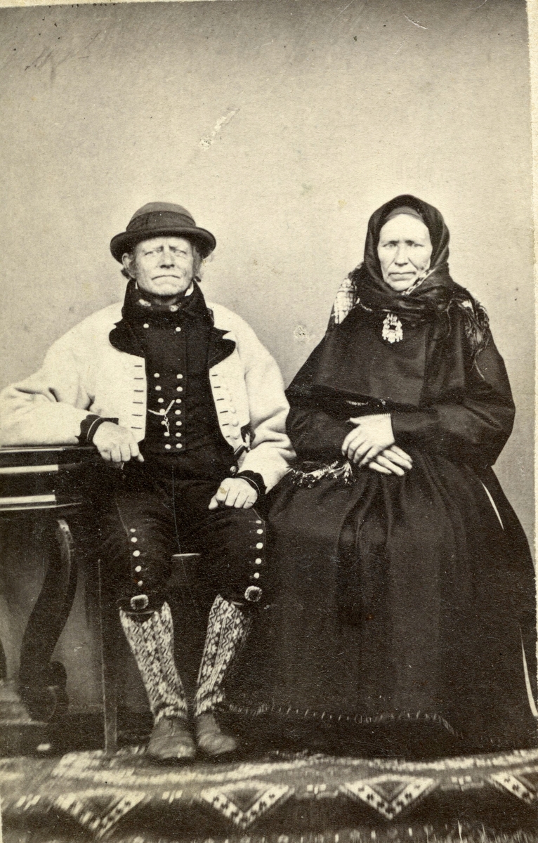 Parbilde av Halvor Leikvang og Dorthe H. Sisjord