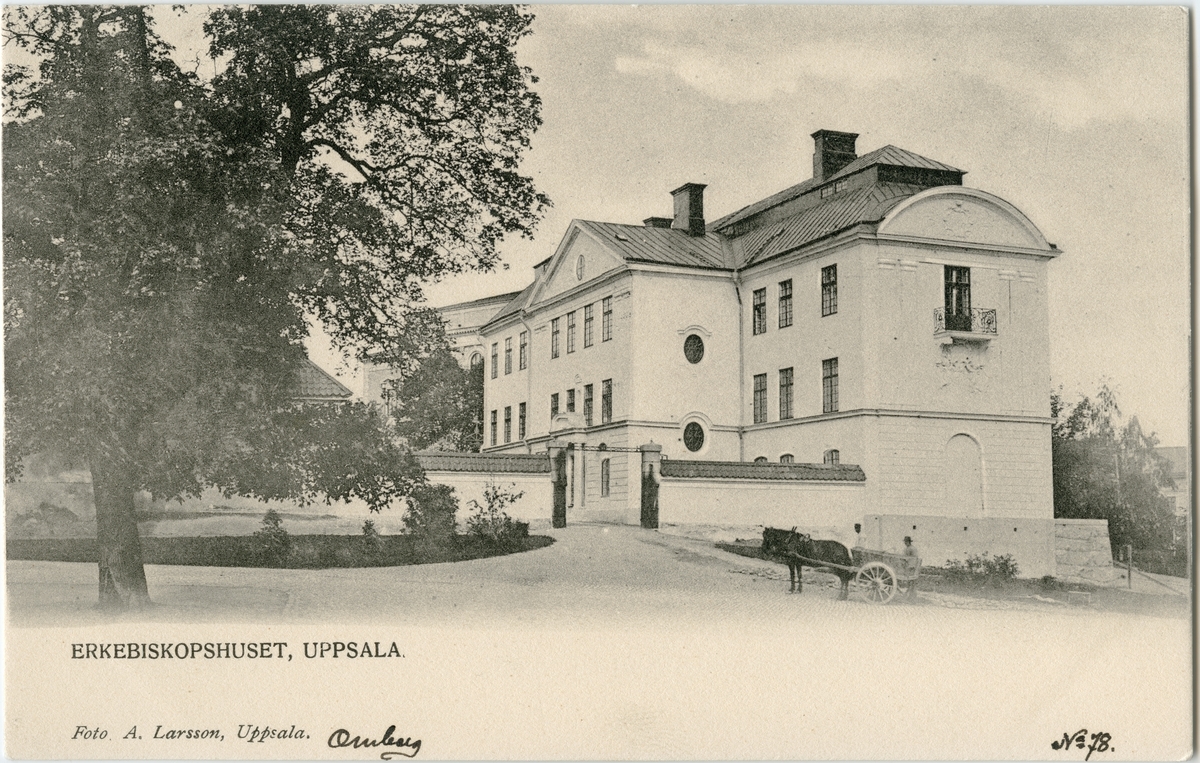 Vykort - "Erkebiskopshuset", kvarteret Prosten, Uppsala omkring 1900