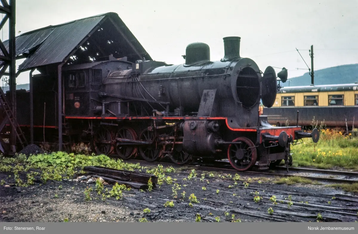 Utrangert damplokomotiv type 24b nr. 222 på Sundland i Drammen.